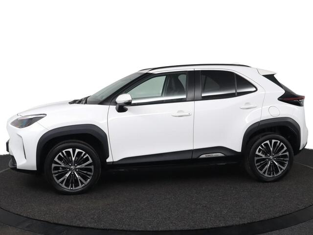 Toyota YARIS Cross 1.5 Hybrid Executive | Parkeer sensoren Stoelverwarming | Apple carplay & Android auto |