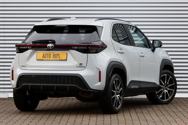 Toyota YARIS Cross 1.5 Hybrid GR Sport Dynamic Gray Metallic