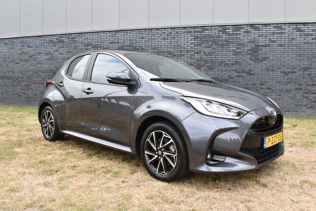 Toyota YARIS 1.5 Hybrid Dynamic Navigatie btw auto