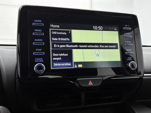 Toyota YARIS 1.5 VVT-i Dynamic | Dealer onderhouden | Navigatie | Trekhaak afneembaar | Airco | Achteruitrijcamera | Apple CarPlay/Android Auto | Cruise Control Adaptive | Leseman opg 11-7