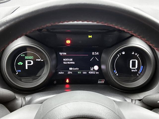 Toyota YARIS 1.5 Hybrid GR Sport Limited | Dealer onderhouden | JBL | dodehoek detectie | Stoelverwarming | Apple CarPlay/Android Auto | Draadloze telefoonlader | Climate Control |