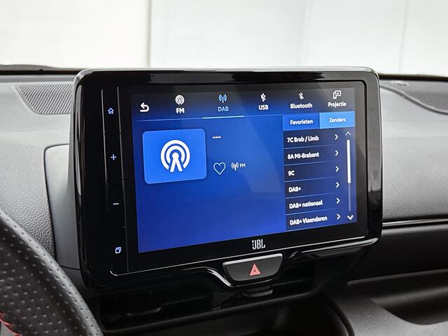 Toyota YARIS 1.5 Hybrid GR Sport Limited | Dealer onderhouden | JBL | dodehoek detectie | Stoelverwarming | Apple CarPlay/Android Auto | Draadloze telefoonlader | Climate Control |