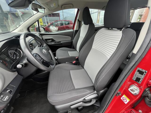 Toyota YARIS 1.0 VVT-i Energy | Navigatie | Camera | Lane assist | ACC | Nieuwe 4-seizoenenbanden | NAP