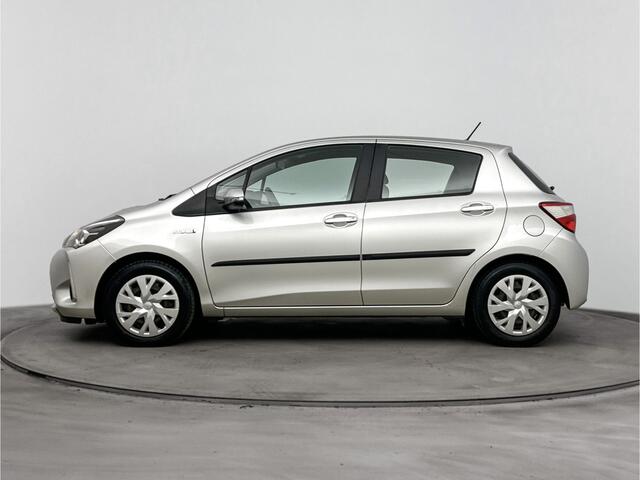 Toyota YARIS 1.5 Hybrid Energy | Dealer onderhouden | Trekhaak afneembaar | Navigatie | Climate Control | Achteruitrijcamera |