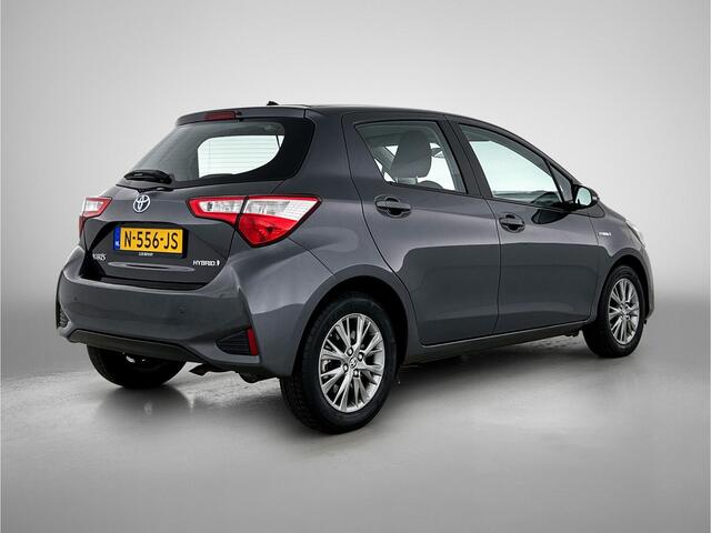 Toyota YARIS 1.5 Hybrid Dynamic | Navigatie | Climate Control | Parkeersensoren achter | LMV |