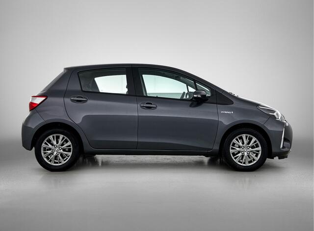 Toyota YARIS 1.5 Hybrid Dynamic | Navigatie | Climate Control | Parkeersensoren achter | LMV |