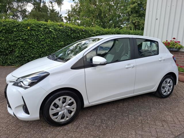 Toyota YARIS 1.5 VVT-i Aspiration CLIMAT/CRUISE/TREKHAAK AUTOMAAT 111PK