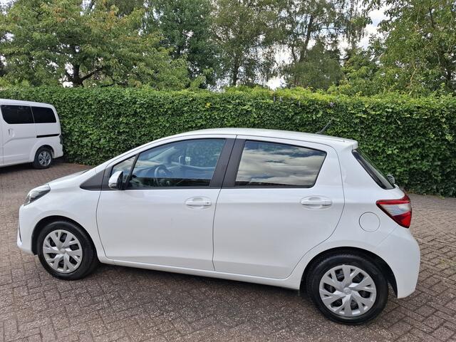 Toyota YARIS 1.5 VVT-i Aspiration CLIMAT/CRUISE/TREKHAAK AUTOMAAT 111PK