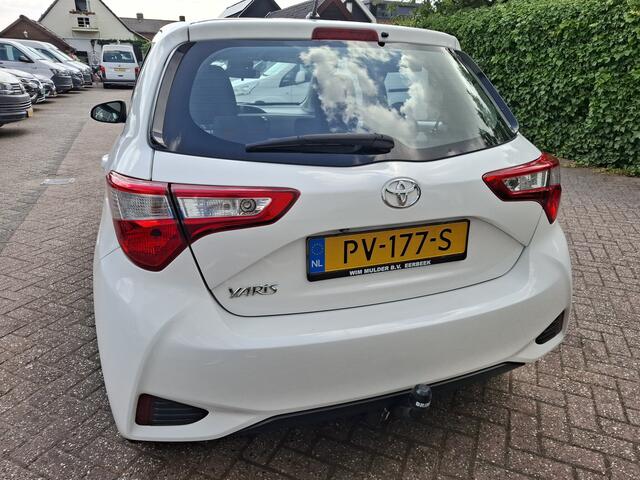 Toyota YARIS 1.5 VVT-i Aspiration CLIMAT/CRUISE/TREKHAAK AUTOMAAT 111PK