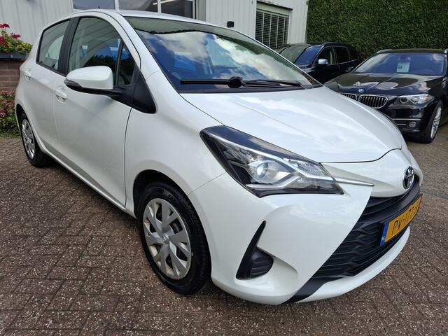 Toyota YARIS 1.5 VVT-i Aspiration CLIMAT/CRUISE/TREKHAAK AUTOMAAT 111PK
