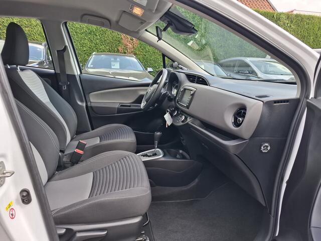 Toyota YARIS 1.5 VVT-i Aspiration CLIMAT/CRUISE/TREKHAAK AUTOMAAT 111PK
