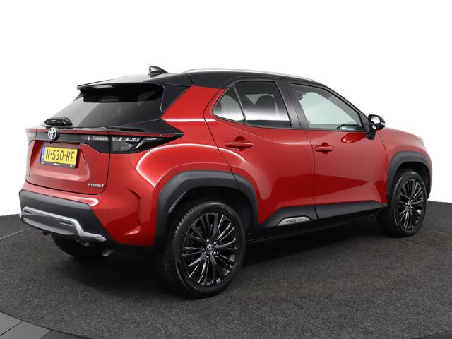 Toyota YARIS Cross 1.5 Hybrid Adventure | Stuur stoel voorruit verwarming | Apple Carplay/Android Auto | elektrisch bedienbare achterklep | panoramadak |
