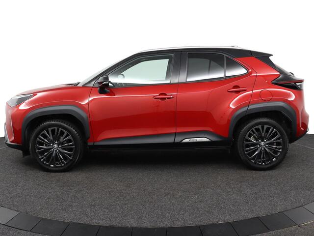 Toyota YARIS Cross 1.5 Hybrid Adventure | Stuur stoel voorruit verwarming | Apple Carplay/Android Auto | elektrisch bedienbare achterklep | panoramadak |
