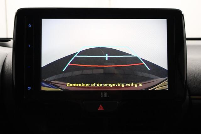 Toyota YARIS Cross 1.5 Hybrid Adventure | Stuur stoel voorruit verwarming | Apple Carplay/Android Auto | elektrisch bedienbare achterklep | panoramadak |