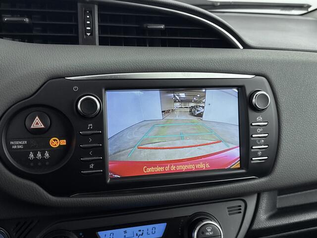 Toyota YARIS 1.5 Hybrid Dynamic | Dealer onderhouden | 1e eigenaar | Navigatie | Climate Control | Cruise Control | Achteruitrijcamera | DAB | Bluetooth |