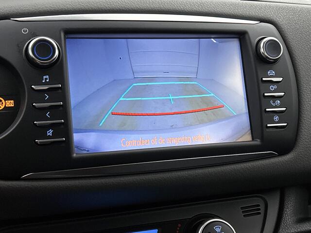 Toyota YARIS 1.5 VVT-i Aspiration | Dealer onderhouden | Climate Control | Cruise control | Achteruitrijcamera | Bluetooth |