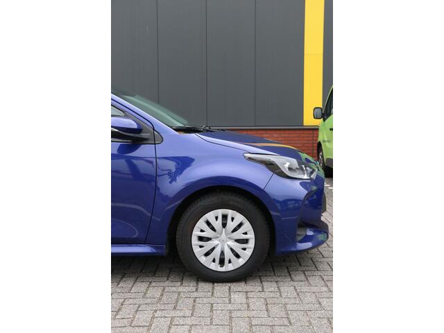 Toyota YARIS 1.5 Hybrid camera |carplay | airco | Cruise CTRL |