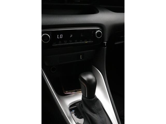 Toyota YARIS 1.5 Hybrid camera |carplay | airco | Cruise CTRL |