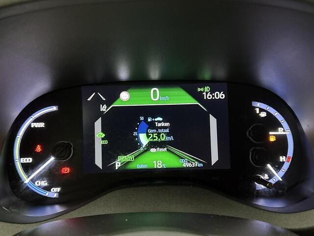 Toyota YARIS Cross 1.5 Hybrid Explore PDC | Stoel en Stuurverwarming | Trekhaak | 17LMV | Carplay | QI |