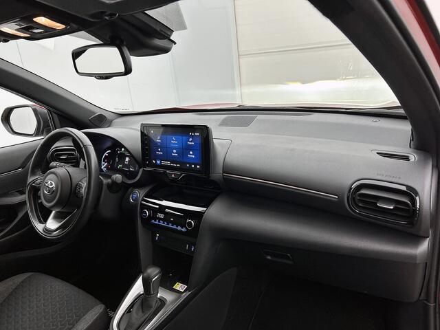 Toyota YARIS Cross 1.5 Hybrid Explore PDC | Stoel en Stuurverwarming | Trekhaak | 17LMV | Carplay | QI |