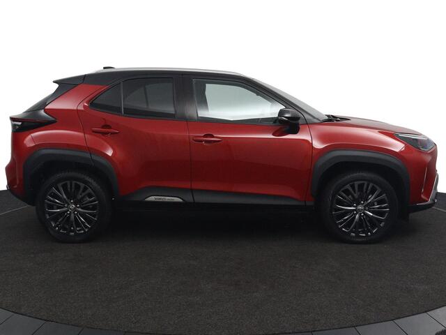 Toyota YARIS Cross 1.5 Hybrid Adventure | Trekhaak | JBL Audio | Stoel en Stuurverwarming | Head Up Display |