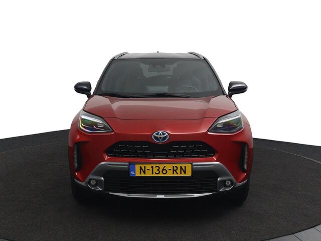 Toyota YARIS Cross 1.5 Hybrid Adventure | Trekhaak | JBL Audio | Stoel en Stuurverwarming | Head Up Display |