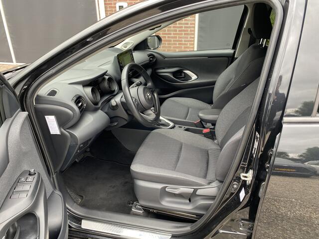 Toyota YARIS 1.5 Hybrid Style / Apple Carplay & Android / Camera / Clima / Stoelverwarming