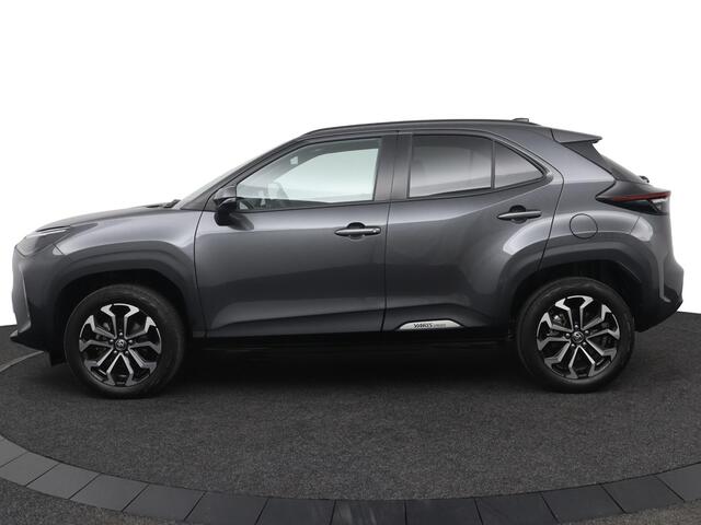 Toyota YARIS Cross 1.5 Hybrid 115 Dynamic | Comfort pack | Parkeersensoren | Stuur en stoel verwarming |
