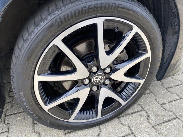 Toyota YARIS 1.5 Hybrid Executive Adaptieve Cruise, Camera & Stoelverwarming