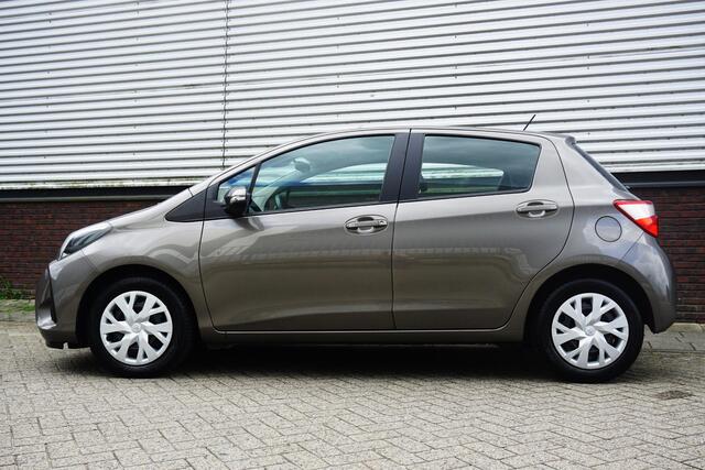 Toyota YARIS 1.0 VVT-i Comfort/2e Eigenaar/All-season/NL Auto!