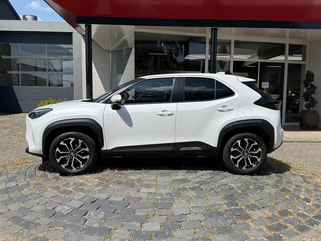 Toyota YARIS Cross 1.5 VVT-I First Edition | Trekhaak | 17"LMV | Adap.Cruise | Carplay | All-in rijklaarprijs