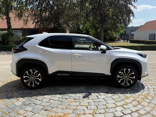 Toyota YARIS Cross 1.5 VVT-I First Edition | Trekhaak | 17"LMV | Adap.Cruise | Carplay | All-in rijklaarprijs