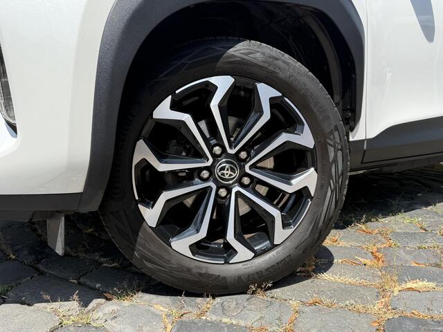 Toyota YARIS Cross 1.5 VVT-I First Edition | Trekhaak | 17"LMV | Adap.Cruise | Carplay | All-in rijklaarprijs