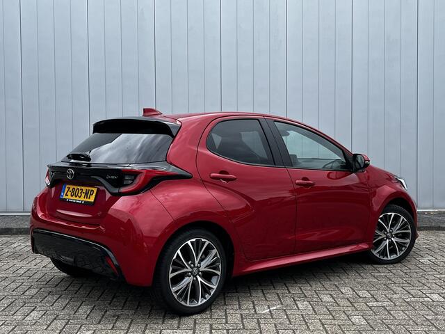 Toyota YARIS 1.5 Hybrid 130 PK Executive JBL Headup PDC Stoel Stuur verwarmd Dealer Onderhouden