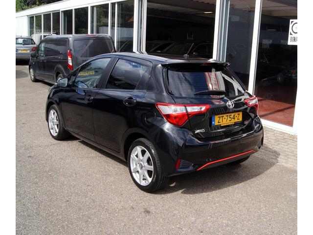 Toyota YARIS 1.5 VVT-i Active Navi,Camera,cruise,Clima,RIJKLAARPRIJS!!