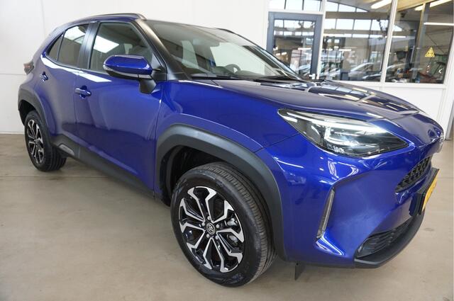 Toyota YARIS Cross 1.5 Hybrid adaptive cruise control | android auto / apple carplay