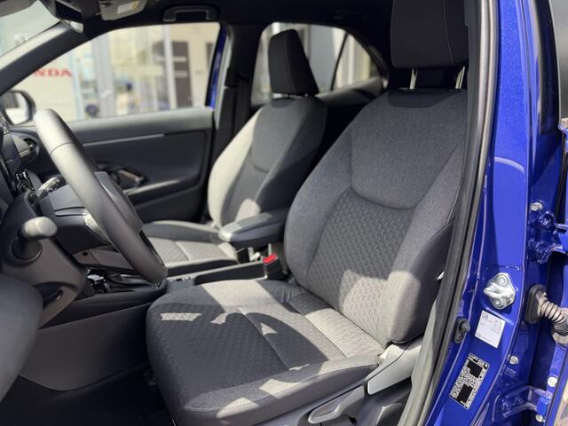 Toyota YARIS Cross 1.5 Hybrid 130 Style Edition 2026 Parkeersensoren, Dodehoekdetectie, Navigatie
