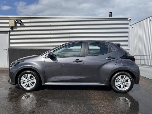 Toyota YARIS 1.5 Hybrid 115 Business Plus Parkeersensoren voor + achter, Stoelverwarming & Stuurwiel verwarmd, Apple Carplay en/of Android auto navigatie, Adaptieve cruise control