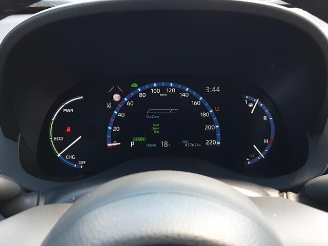 Toyota YARIS Cross 1.5 Hybrid Dynamic | Apple CarPlay/Android Auto | Achteruitrijcamera | LM Velgen | Cruise Control Adaptive | Climate Control | Apple CarPlay/Android Auto |