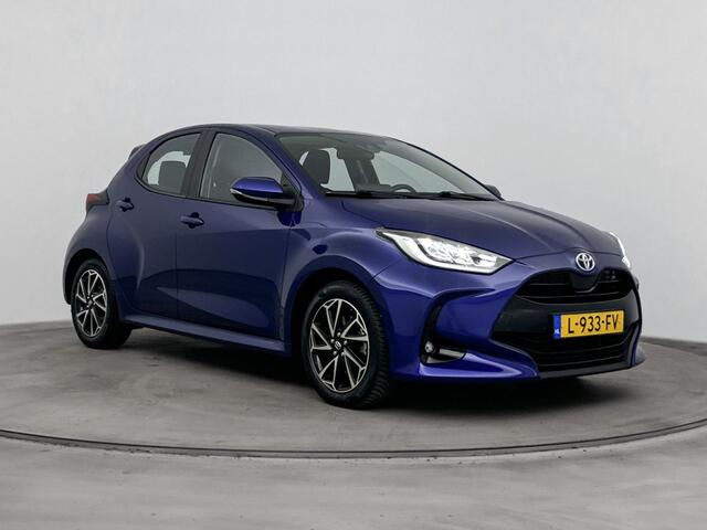 Toyota YARIS 1.5 Hybrid Dynamic Navi Automaat | Climate Control | Parkeercamera | Metallic Lak | Lichtmetalen Velgen |