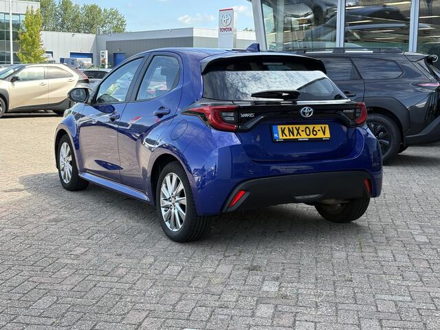 Toyota YARIS 1.5 Hybrid 115 Business