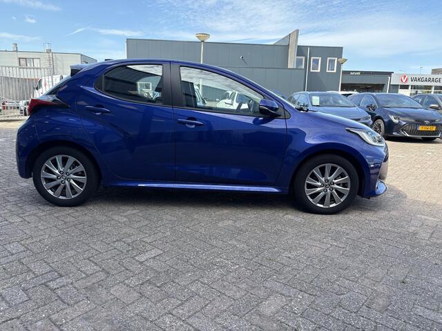 Toyota YARIS 1.5 Hybrid 115 Business