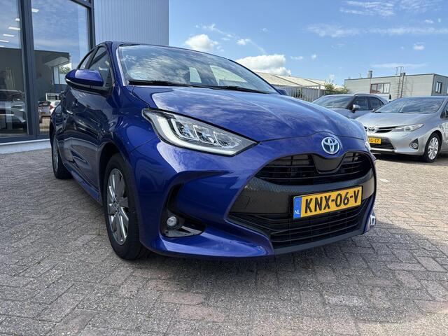 Toyota YARIS 1.5 Hybrid 115 Business