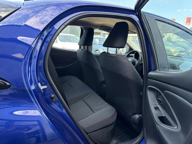 Toyota YARIS 1.5 Hybrid 115 Business