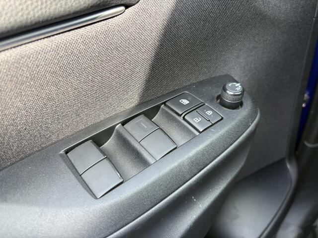 Toyota YARIS 1.5 Hybrid 115 Business