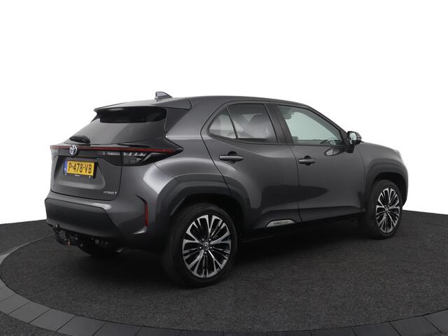 Toyota YARIS Cross 1.5 Hybrid Executive | Leder - Stof bekleding | Dodehoekherkening | Trekhaak | Parkeersensoren |