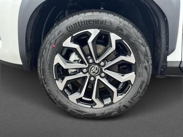 Toyota YARIS Cross 1.5 Hybride 130 pk Black Edition, Safety + Winter pakket.