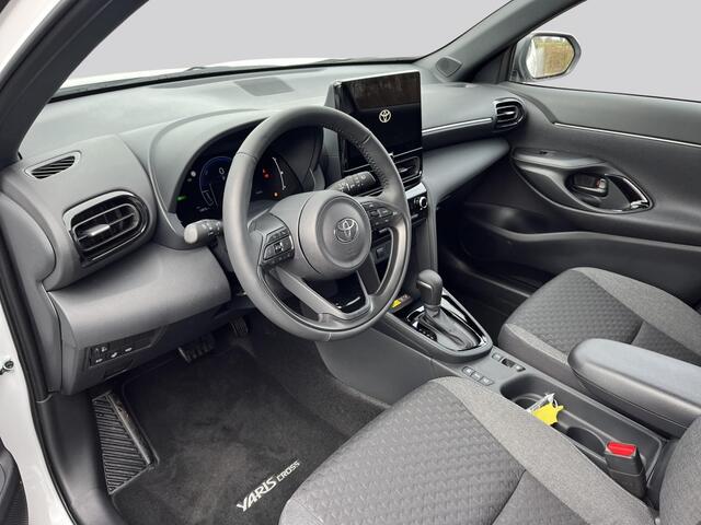 Toyota YARIS Cross 1.5 Hybride 130 pk Black Edition, Safety + Winter pakket.