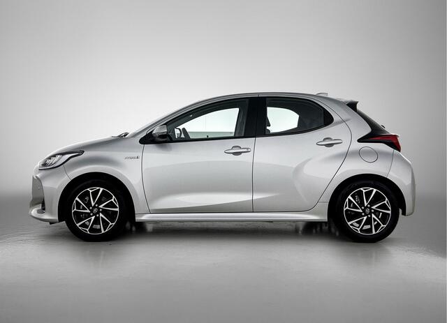 Toyota YARIS 1.5 Hybrid TeamNL | Dealer onderhouden | Navigatie | Parkeersensoren voor+achter | Apple CarPlay/Android auto | Cruise Control Adaptive | Climate control | Achteruitrijcamera |