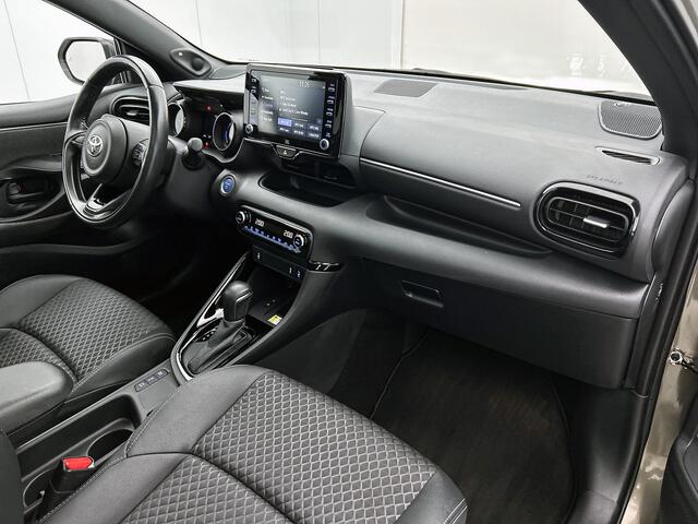 Toyota YARIS 1.5 Hybrid Executive Premium Pack | Dealer onderhouden | Trekhaak afneembaar | Panoramadak | JBL | Head-Up Display | Stoel+stuurverwarming | Dodehoek detectie | Parkeersensoren voor+achter |